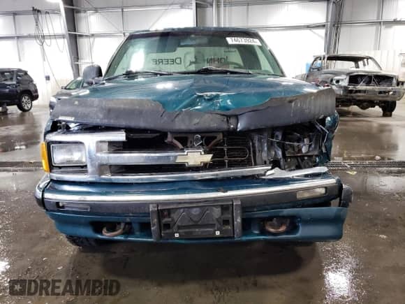 1997 Chevrolet S-10 LS с VIN 1GCDT19X8V8105893, выставлен на аукционе Copart как лот 74673924 с пробегом 217 046 миль миль и Списание • Salvage title. История ставок и продаж доступна на DreamBid. Изображение 5.