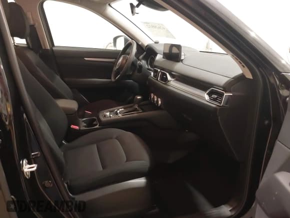 ✅ 2025 Mazda CX-5 S • VIN: JM3KFBAL4S0609940 • Lot: 42620932. Wystawiony na IAAI z przebiegiem 2 106 mil. Bezpłatny archiwum sprzedaży aukcyjnych z USA i szczegółowy raport historii pojazdu na DreamBid. Zdjęcie 5.