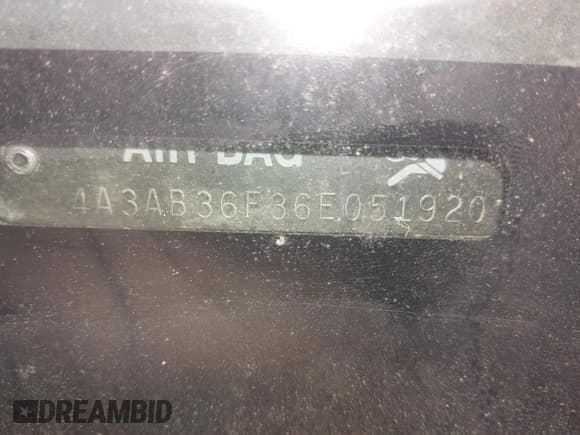 ✅ 2006 Mitsubishi Galant ES • VIN: 4A3AB36F36E051920 • Lot: 42484733. Wystawiony na IAAI z przebiegiem 189 929 mil. Bezpłatny archiwum sprzedaży aukcyjnych z USA i szczegółowy raport historii pojazdu na DreamBid. Zdjęcie 9.