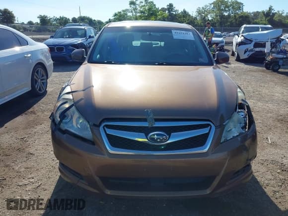 ✅ 2011 Subaru Legacy Limited Power Moon • VIN: 4S3BMCL61B3264425 • Lot: 42494483. Listed on IAAI with 186,546 mi. Free auction sales archive from the USA and detailed vehicle history report at DreamBid. Image 12.