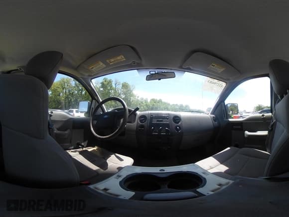 ✅ 2004 Ford F-150 XL • VIN: 1FTRF12W74NC21150 • Лот: 42270683. Опубликован ранее на IAAI с пробегом 242 106 миль. Бесплатный доступ к архиву аукционных продаж из США и подробный отчёт об истории автомобиля на DreamBid. Изображение 20.