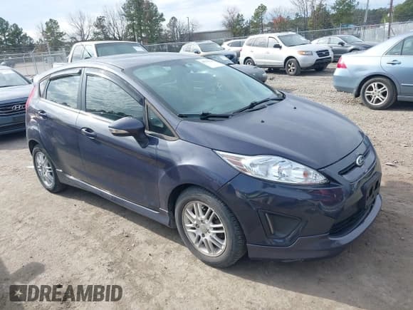 ✅ 2013 Ford Fiesta SE • VIN: 3FADP4EJXDM143942 • Лот: 43727128. Опубликован ранее на IAAI с пробегом 150 098 миль. Бесплатный доступ к архиву аукционных продаж из США и подробный отчёт об истории автомобиля на DreamBid. Изображение 1.