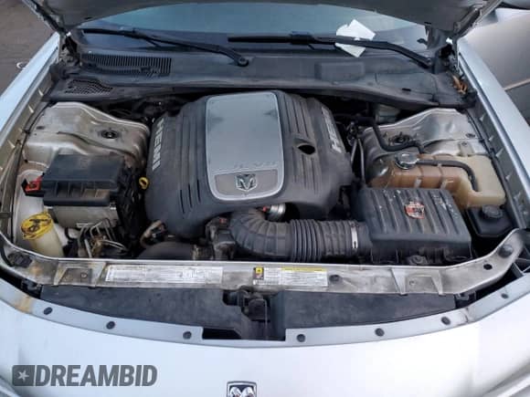 ✅ 2006 Dodge Charger R/T • VIN: 2B3KA53HX6H533564 • Лот: 84935624. Размещён на Copart с пробегом 153 223 миль миль. Получите бесплатный доступ к архиву аукционных продаж из США и посмотрите подробный отчёт об истории автомобиля на DreamBid. Изображение 11.