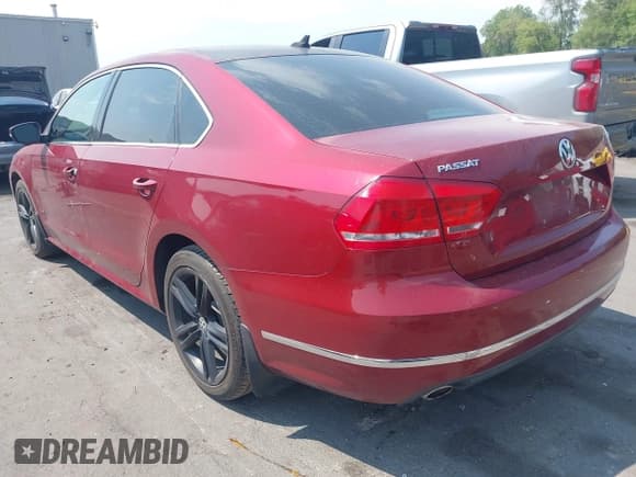 ✅ 2015 Volkswagen Passat SEL Premium • VIN: 1VWCV7A37FC045117 • Lot: 42825866. Listed on IAAI with 38,165 mi. Free auction sales archive from the USA and detailed vehicle history report at DreamBid. Image 3.