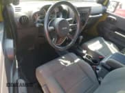 ✅ 2007 Jeep Wrangler Sahara • VIN: 1J4FA54157L126736 • Лот: 70830305. Опубликован ранее на Copart с пробегом 71 345 миль. Бесплатный доступ к архиву аукционных продаж из США и подробный отчёт об истории автомобиля на DreamBid. Изображение 8.