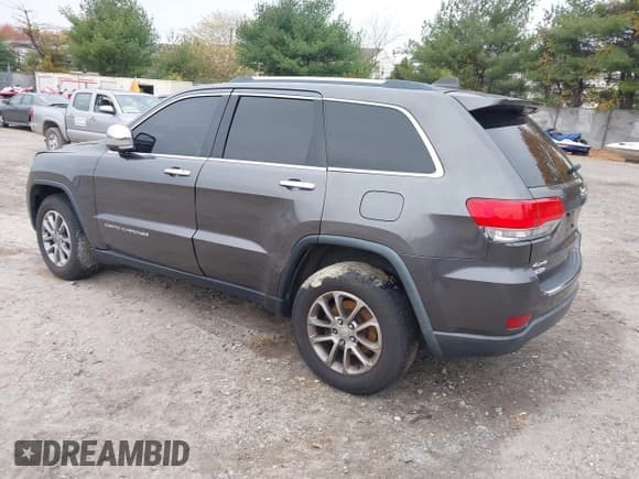 ✅ 2015 Jeep Grand Cherokee Limited • VIN: 1C4RJFBG3FC609057 • Лот: 43586531. Опубликован ранее на IAAI с пробегом 241 797 миль. Бесплатный доступ к архиву аукционных продаж из США и подробный отчёт об истории автомобиля на DreamBid. Изображение 3.