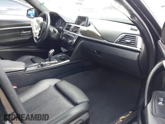 ✅ 2016 BMW 3 Series 328i • VIN: WBA8E9C57GK645661 • Lot: 41933277. Listed on IAAI with 144,996 mi. Free auction sales archive from the USA and detailed vehicle history report at DreamBid. Image 5.