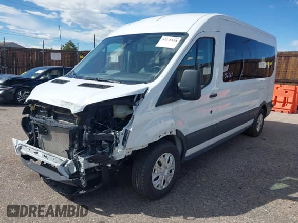 ✅ 2016 Ford Transit XL • VIN: 1FBAX2CG1GKB24186 • Lot: 42278114. Wystawiony na IAAI z przebiegiem 38 991 mil. Bezpłatny archiwum sprzedaży aukcyjnych z USA i szczegółowy raport historii pojazdu na DreamBid. Zdjęcie 2.