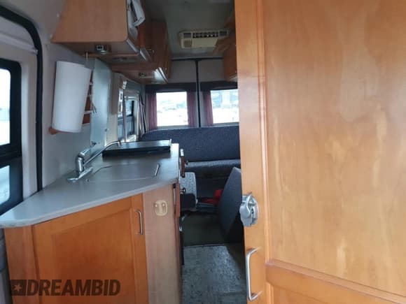 ✅ 2004 Dodge Sprinter • VIN: WD2PD744345627663 • Lot: 75661144. Listed on Copart with Not provided. Free auction sales archive from the USA and detailed vehicle history report at DreamBid. Image 10.