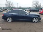 ✅ 2011 Mercedes-Benz C 300 Sport • VIN: WDDGF8BB2BR169869 • Лот: 43767089. Опубликован ранее на IAAI с пробегом 88 874 миль. Бесплатный доступ к архиву аукционных продаж из США и подробный отчёт об истории автомобиля на DreamBid. Изображение 13.