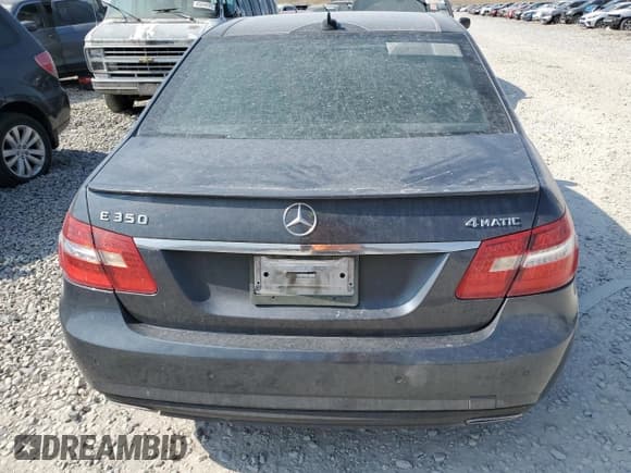 ✅ 2012 Mercedes-Benz E 350 Luxury • VIN: WDDHF8JB7CA648679 • Лот: 66188605. Опубликован ранее на Copart с пробегом 228 318 миль. Бесплатный доступ к архиву аукционных продаж из США и подробный отчёт об истории автомобиля на DreamBid. Изображение 6.