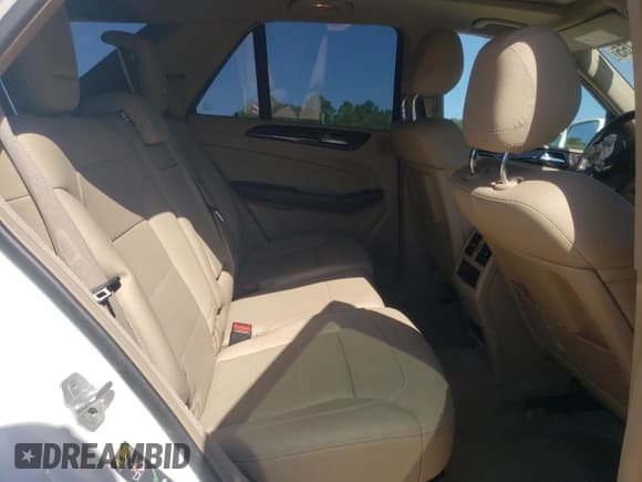 ✅ 2015 Mercedes-Benz M 350 • VIN: 4JGDA5HB7FA534175 • Lot: 91814755. Listed on Copart with 97,145 mi. Free auction sales archive from the USA and detailed vehicle history report at DreamBid. Image 11.