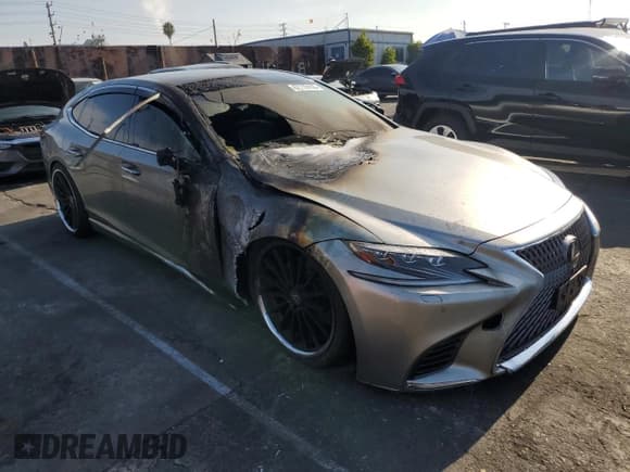 ✅ 2019 Lexus LS 500 • VIN: JTHB51FF8K5008444 • Lot: 67770155. Listed on Copart with Not provided. Free auction sales archive from the USA and detailed vehicle history report at DreamBid. Image 4.
