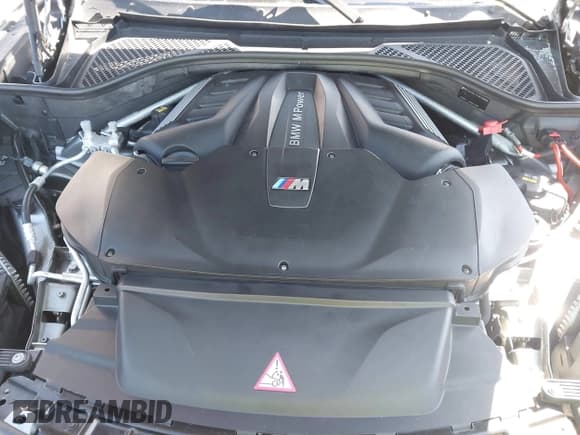 ✅ 2017 BMW X5 M • VIN: 5YMKT6C3XH0U39508 • Lot: 41983093. Listed on IAAI with 69,234 mi. Free auction sales archive from the USA and detailed vehicle history report at DreamBid. Image 10.