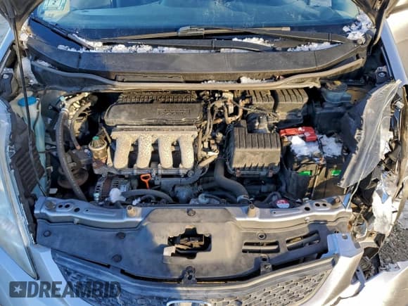 ✅ 2010 Honda Fit Sport • VIN: JHMGE8H49AS022301 • Lot: 95333465. Wystawiony na Copart z przebiegiem 82 439 mil. Bezpłatny archiwum sprzedaży aukcyjnych z USA i szczegółowy raport historii pojazdu na DreamBid. Zdjęcie 11.