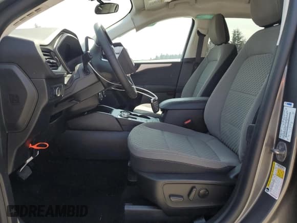 ✅ 2022 Ford Escape SE • VIN: 1FMCU9G68NUB36596 • Lot: 60743585. Listed on Copart with 16,737 mi. Free auction sales archive from the USA and detailed vehicle history report at DreamBid. Image 7.