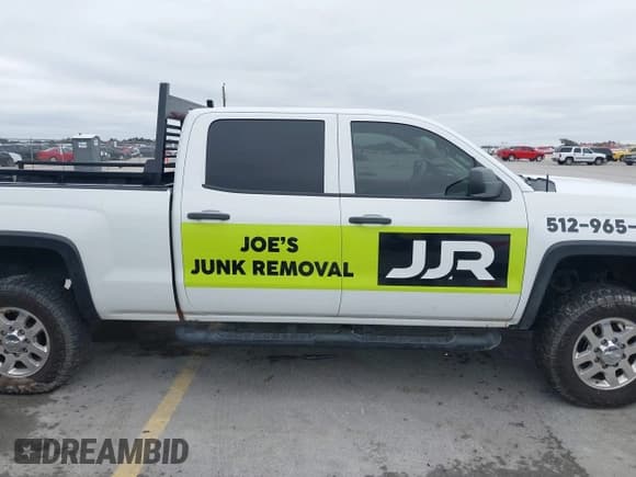 ✅ 2015 Chevrolet Silverado 2500HD LT • VIN: 1GC1KVEGXFF133842 • Lot: 41572202. Wystawiony na IAAI z przebiegiem 266 016 mil. Bezpłatny archiwum sprzedaży aukcyjnych z USA i szczegółowy raport historii pojazdu na DreamBid. Zdjęcie 13.