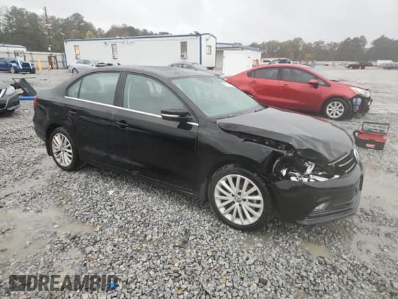✅ 2015 Volkswagen Jetta SE • VIN: 3VWD17AJ8FM284186 • Lot: 90277685. Wystawiony na Copart z przebiegiem 114 320 mil. Bezpłatny archiwum sprzedaży aukcyjnych z USA i szczegółowy raport historii pojazdu na DreamBid. Zdjęcie 4.