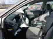 ✅ 2018 Hyundai Santa Fe 2.4L • VIN: 5NMZTDLB3JH087204 • Lot: 37556033. Wystawiony na Copart z przebiegiem 76 227 mil mil. Skorzystaj z bezpłatnego archiwum sprzedaży aukcyjnych z USA i zobacz szczegółowy raport historii pojazdu na DreamBid. Zdjęcie 7.