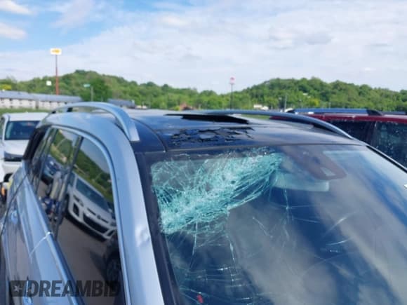 ✅ 2015 Mercedes-Benz GL 550 • VIN: 4JGDF7DE0FA472857 • Лот: 42309286. Опубликован ранее на IAAI с пробегом 93 088 миль. Бесплатный доступ к архиву аукционных продаж из США и подробный отчёт об истории автомобиля на DreamBid. Изображение 18.