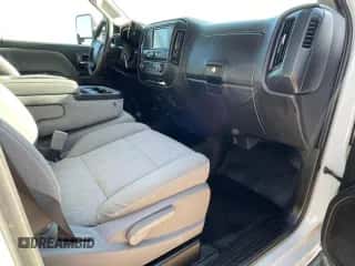 2019 Chevrolet Silverado 3500HD Work Truck с VIN 1GC4KVCYXKF197799, выставлен на аукционе Copart как лот 42862835 с пробегом 251 906 миль миль и Чистый • Clean title. История ставок и продаж доступна на DreamBid. Изображение 5.