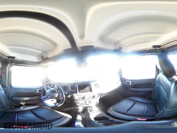 ✅ 2021 Jeep Wrangler Unlimited Sahara • VIN: 1C4JJXP62MW676649 • Лот: 82445105. Опубликован ранее на Copart с пробегом Не указан. Бесплатный доступ к архиву аукционных продаж из США и подробный отчёт об истории автомобиля на DreamBid. Изображение 16.