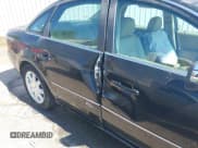 ✅ 2005 Ford Five Hundred Limited • VIN: 1FAHP251X5G103703 • Lot: 42095294. Wystawiony na IAAI z przebiegiem Nie podano. Bezpłatny archiwum sprzedaży aukcyjnych z USA i szczegółowy raport historii pojazdu na DreamBid. Zdjęcie 6.