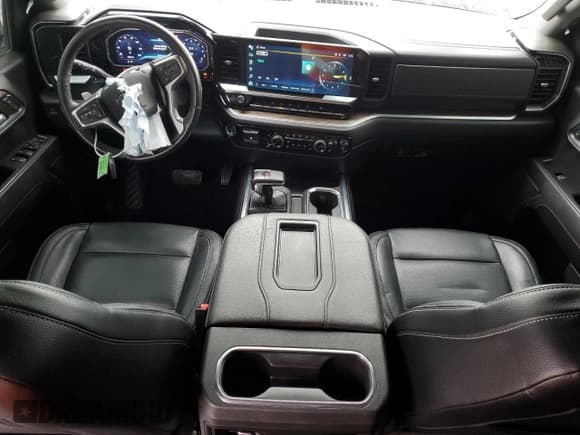 ✅ 2022 Chevrolet Silverado 1500 RST • VIN: 2GCPADED1N1505622 • Lot: 41805015. Listed on Copart with 27,575 mi. Free auction sales archive from the USA and detailed vehicle history report at DreamBid. Image 8.