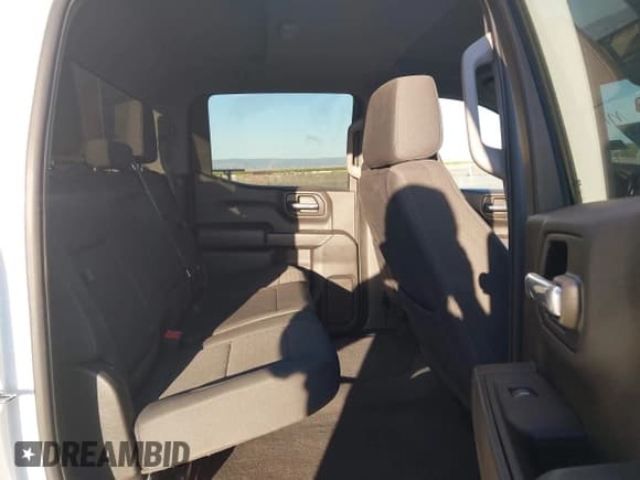 ✅ 2023 Chevrolet Silverado 1500 Custom Trail Boss • VIN: 3GCPDCEK1PG295307 • Lot: 43398211. Wystawiony na IAAI z przebiegiem 23 128 mil. Bezpłatny archiwum sprzedaży aukcyjnych z USA i szczegółowy raport historii pojazdu na DreamBid. Zdjęcie 8.