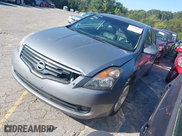 ✅ 2008 Nissan Altima S • VIN: 1N4AL21E58C259620 • Lot: 43190106. Listed on IAAI with 236,419 mi. Free auction sales archive from the USA and detailed vehicle history report at DreamBid. Image 2.