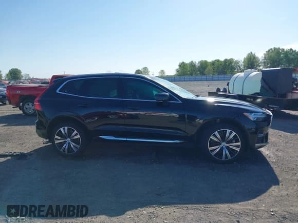 ✅ 2022 Volvo XC60 Inscription • VIN: YV4062RL2N1065356 • Lot: 41989735. Listed on IAAI with 17,013 mi. Free auction sales archive from the USA and detailed vehicle history report at DreamBid. Image 13.