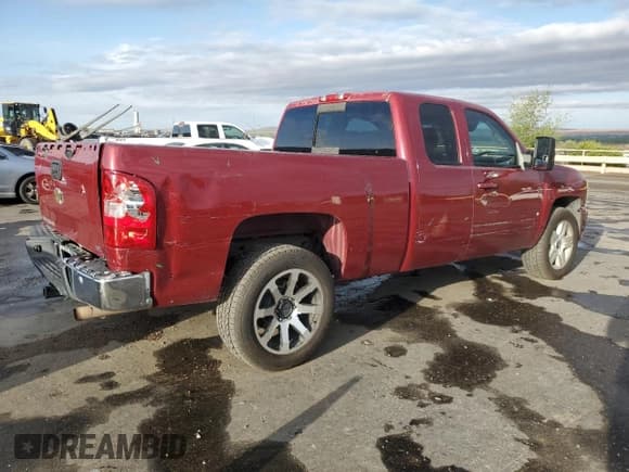 ✅ 2007 Chevrolet Silverado 1500 • VIN: 1GCEC19Y07Z507725 • Лот: 55343205. Опубликован ранее на Copart с пробегом 217 264 миль. Бесплатный доступ к архиву аукционных продаж из США и подробный отчёт об истории автомобиля на DreamBid. Изображение 3.