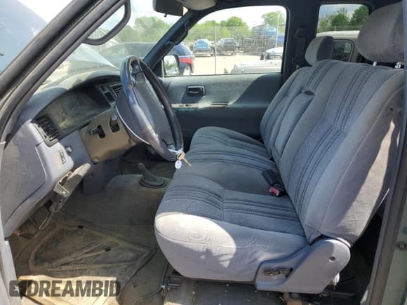 ✅ 1997 Toyota T100 SR5 • VIN: JT4UN24D3V0050569 • Лот: 56360705. Опубликован ранее на Copart с пробегом 156 355 миль. Бесплатный доступ к архиву аукционных продаж из США и подробный отчёт об истории автомобиля на DreamBid. Изображение 7.