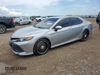 2020 Toyota Camry LE with VIN 4T1C11AK5LU952291, listed as a Copart auction lot 69327975 with 175,688 mi miles and Clean title. Bid and sale history available at DreamBid. Image 1.