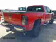 2010 Chevrolet Silverado 1500 Work Truck z VIN 1GCSCPEX2AZ120197, wystawiony jako IAAI lot #42876585 z przebiegiem 230 135 mil mil oraz . Historia ofert i sprzedaży dostępna na DreamBid. Obrazek 4.