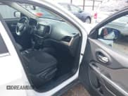 ✅ 2015 Jeep Cherokee Latitude • VIN: 1C4PJLCB7FW711890 • Лот: 43281051. Опубликован ранее на IAAI с пробегом 91 418 миль. Бесплатный доступ к архиву аукционных продаж из США и подробный отчёт об истории автомобиля на DreamBid. Изображение 5.