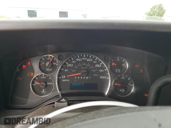 ✅ 2019 Chevrolet Express Passenger LT • VIN: 1GAZGPFG0K1192705 • Lot: 66196185. Wystawiony na Copart z przebiegiem 196 248 mil. Bezpłatny archiwum sprzedaży aukcyjnych z USA i szczegółowy raport historii pojazdu na DreamBid. Zdjęcie 9.