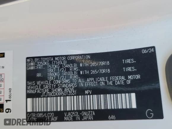 ✅ 2024 Lexus GX 550 Premium • VIN: JTJTBCDXXR5013531 • Lot: 82530145. Listed on Copart with 11,679 mi. Free auction sales archive from the USA and detailed vehicle history report at DreamBid. Image 13.