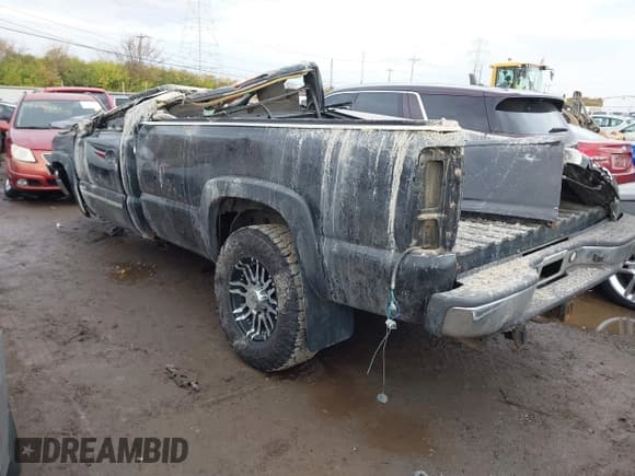 ✅ 2007 Chevrolet Silverado 2500HD Work Truck • VIN: 1GCHK24D57E140676 • Лот: 43686654. Опубликован ранее на IAAI с пробегом Не указан. Бесплатный доступ к архиву аукционных продаж из США и подробный отчёт об истории автомобиля на DreamBid. Изображение 3.