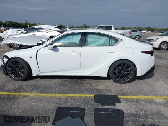 ✅ 2024 Lexus IS 350 F Sport • VIN: JTHBZ1B25R5077030 • Lot: 41096967. Listed on IAAI with 14,209 mi. Free auction sales archive from the USA and detailed vehicle history report at DreamBid. Image 14.
