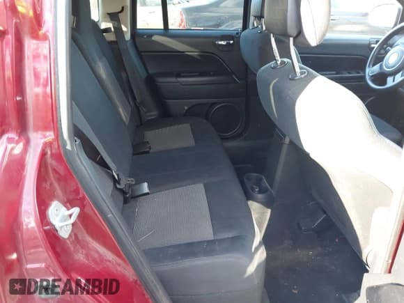 ✅ 2012 Jeep Compass Sport • VIN: 1C4NJDBB0CD578461 • Lot: 43788783. Listed on IAAI with 177,686 mi. Free auction sales archive from the USA and detailed vehicle history report at DreamBid. Image 8.