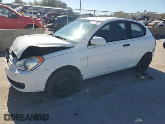 ✅ 2009 Hyundai Accent Auto GS • VIN: KMHCM36C49U133737 • Лот: 82652804. Опубликован ранее на Copart с пробегом 243 966 миль. Бесплатный доступ к архиву аукционных продаж из США и подробный отчёт об истории автомобиля на DreamBid. Изображение 1.