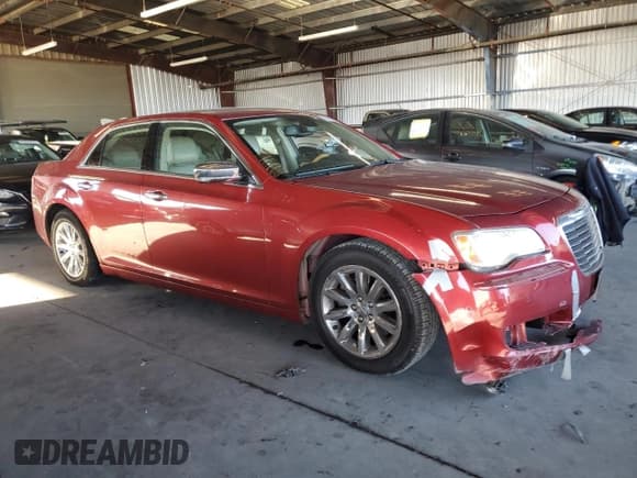 ✅ 2012 Chrysler 300 C • VIN: 2C3CCAET7CH253012 • Lot: 90345605. Wystawiony na Copart z przebiegiem 145 925 mil. Bezpłatny archiwum sprzedaży aukcyjnych z USA i szczegółowy raport historii pojazdu na DreamBid. Zdjęcie 4.