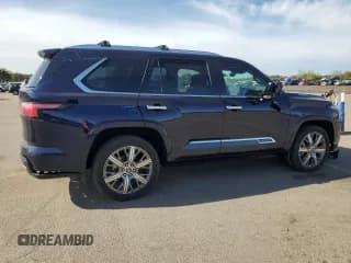 ✅ 2023 Toyota Sequoia SR5 • VIN: 7SVAAABA1PX005275 • Лот: 52698704. Опубликован ранее на Copart с пробегом 29 307 миль. Бесплатный доступ к архиву аукционных продаж из США и подробный отчёт об истории автомобиля на DreamBid. Изображение 3.