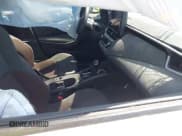 ✅ 2023 Toyota Corolla Hybrid LE • VIN: JTDBCMFE6P3002581 • Лот: 43089390. Опубликован ранее на IAAI с пробегом 34 478 миль. Бесплатный доступ к архиву аукционных продаж из США и подробный отчёт об истории автомобиля на DreamBid. Изображение 5.