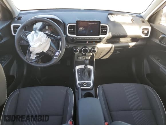 ✅ 2024 Hyundai Venue SEL • VIN: KMHRC8A30RU287203 • Lot: 78472864. Listed on Copart with 8,095 mi. Free auction sales archive from the USA and detailed vehicle history report at DreamBid. Image 8.