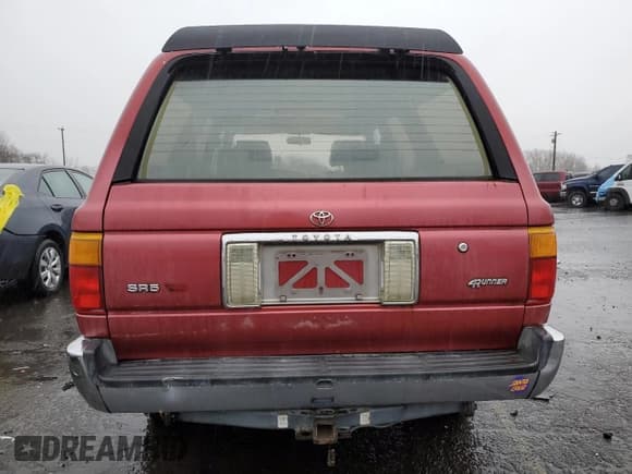 ✅ 1992 Toyota 4Runner • VIN: JT3VN39W3N0076856 • Lot: 86763874. Wystawiony na Copart z przebiegiem 181 861 mil. Bezpłatny archiwum sprzedaży aukcyjnych z USA i szczegółowy raport historii pojazdu na DreamBid. Zdjęcie 6.