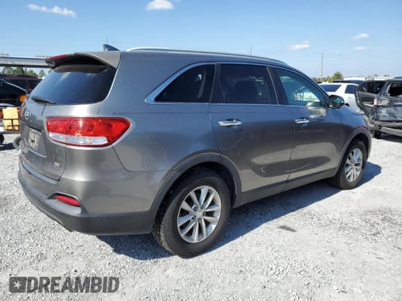 ✅ 2016 Kia Sorento L • VIN: 5XYPG4A34GG079168 • Лот: 93416685. Опубликован ранее на Copart с пробегом 184 458 миль. Бесплатный доступ к архиву аукционных продаж из США и подробный отчёт об истории автомобиля на DreamBid. Изображение 3.