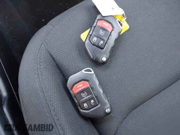 ✅ 2019 Jeep Wrangler Unlimited Sport S • VIN: 1C4HJXDG3KW569389 • Lot: 42197632. Listed on IAAI with 77,058 mi. Free auction sales archive from the USA and detailed vehicle history report at DreamBid. Image 11.