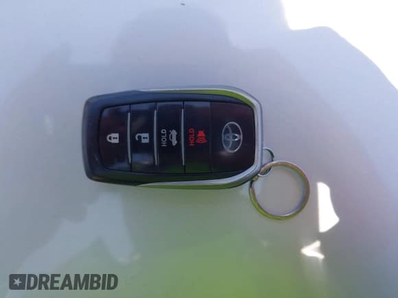 ✅ 2016 Toyota Mirai • VIN: JTDBVRBD6GA000331 • Лот: 42620405. Опубликован ранее на IAAI с пробегом 77 821 миль. Бесплатный доступ к архиву аукционных продаж из США и подробный отчёт об истории автомобиля на DreamBid. Изображение 11.